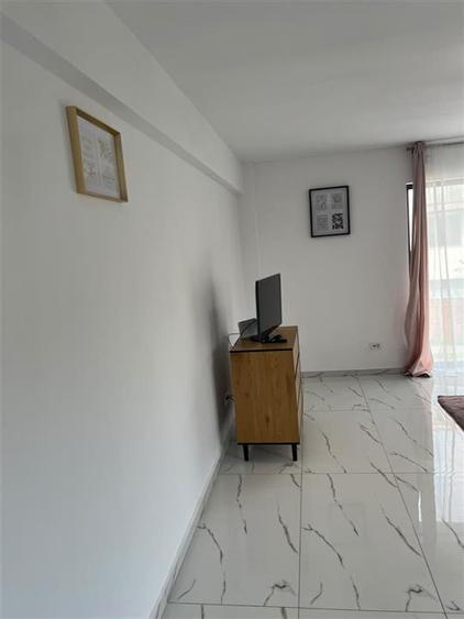 Garsoniera spatioasa cu parcare subterana Coresi