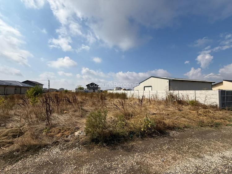 Lot 451mp Intravilan zona Sf.Ana - Berceni | utilitati: curent | #UG3E - 9