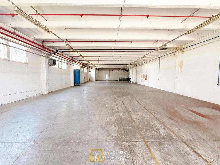 Hală industrială de închiriat în Arad – 600 mp, parcare
