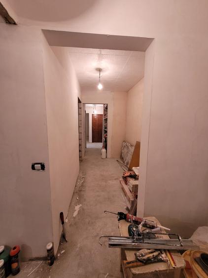 Oltenita-Jud. Calarasi-Apartament 3 camere decomandat