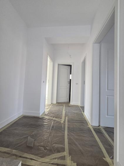 Vila P+1E+M-Teren 400 mp-Ansamblu privat-Parc Ghidigeni