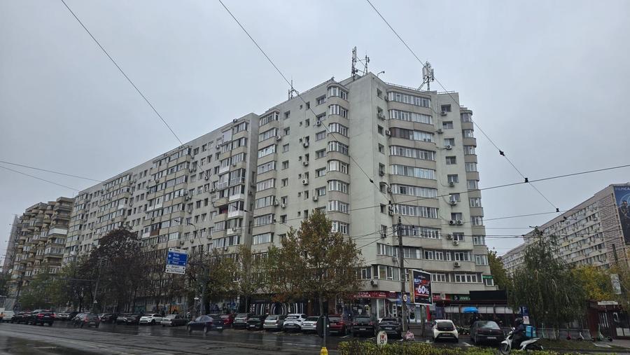 DRISTOR(METROU)-stradal-6/10-decomandat-600euro
