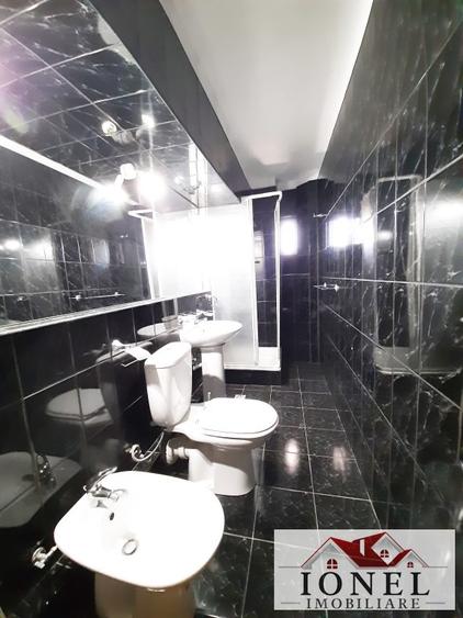 Apartament trei camere decomandat de vanzare in Centru, Alba Iulia