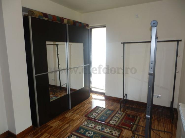 Vilă cu 6 camere in zona Iancu Nicolae