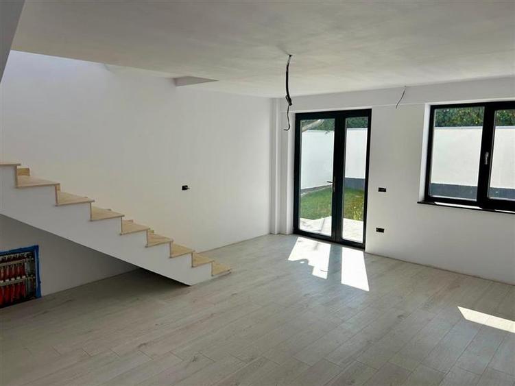 Duplex de vanzare in Bucium Iasi , pret imbatabil, zona in plina dezvoltare
