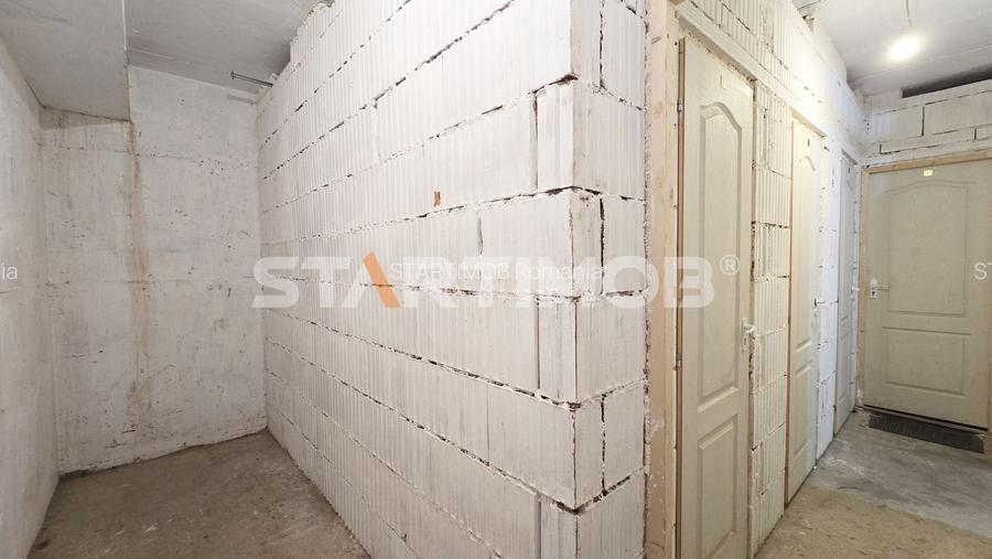 Apartament 3 camere cu boxa si parcare Coresi - 31