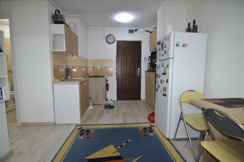 Exclusiv ! Apartament 2 camere Tractorul etajul 1