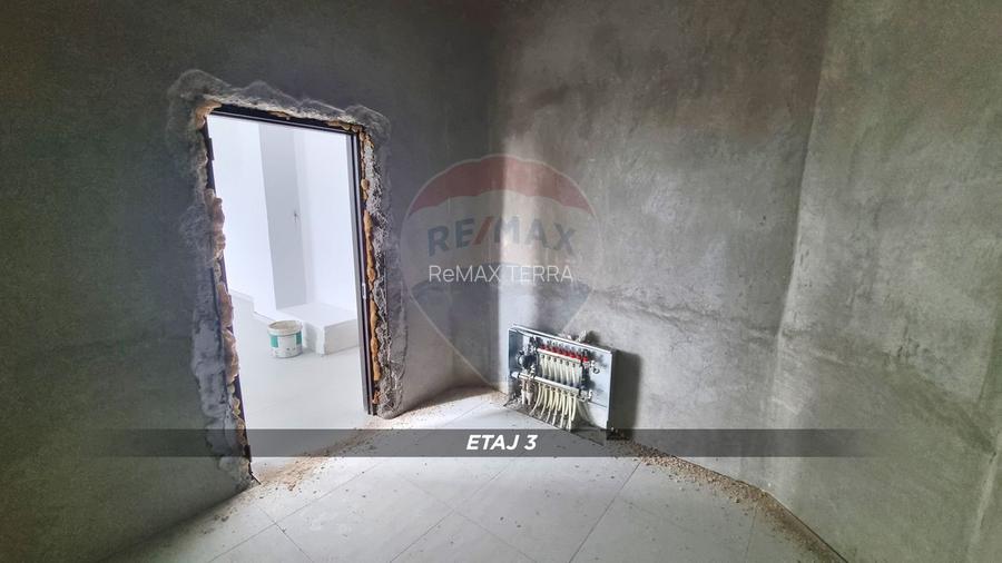 Clădire mixtă de vânzare, 1.055 MC, teren 350 mp str. Fabricii BM - 47