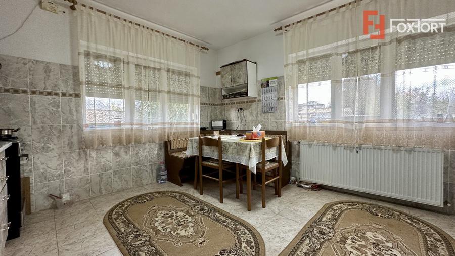 Casa individuala 5 camere si teren 1000 mp, in Sag