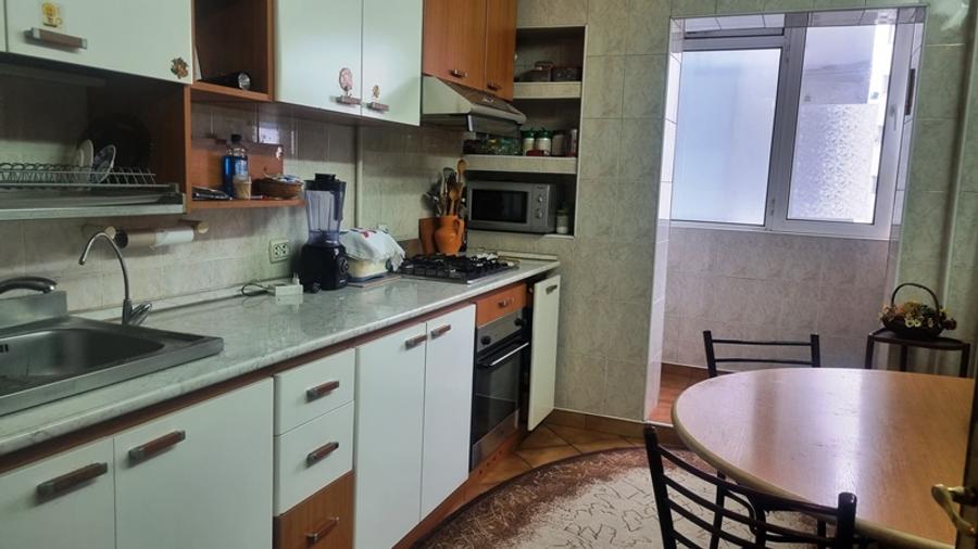 Inchiriere apartament 3 camere Tineretului