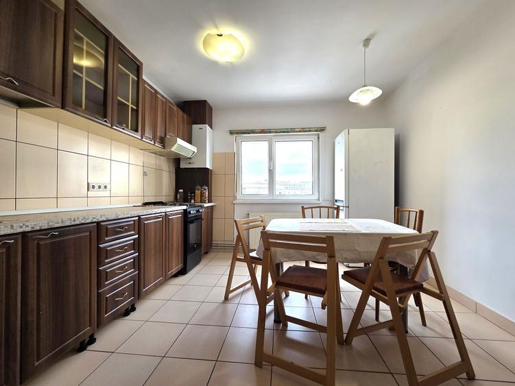 0% comision, 2 camere decomandate, etaj 4, str. București, Mărăști
