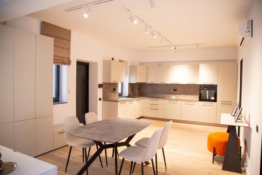 De Inchiriat 3 Camere | Herastrau | Nord