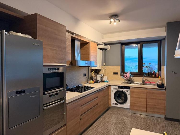Apartament 3 Camere Calea Calarasilor | Boxa| Parcare | Dressing
