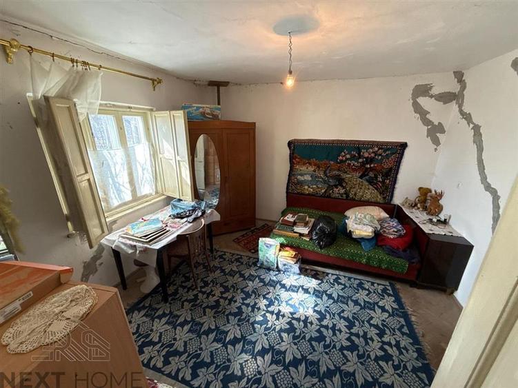 CASA CARAMIDA 5 CAMERE SI 5588MP INTRAVILAN , DESCHIDERE LA 2 STRAZI