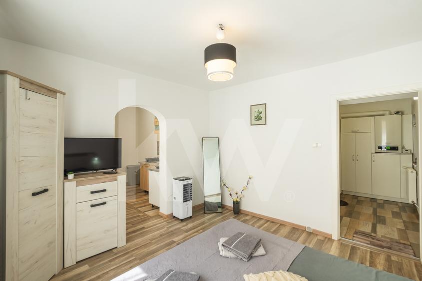 Investiție în Centrul Istoric al Sibiului – 2 apartamente, business funcțional