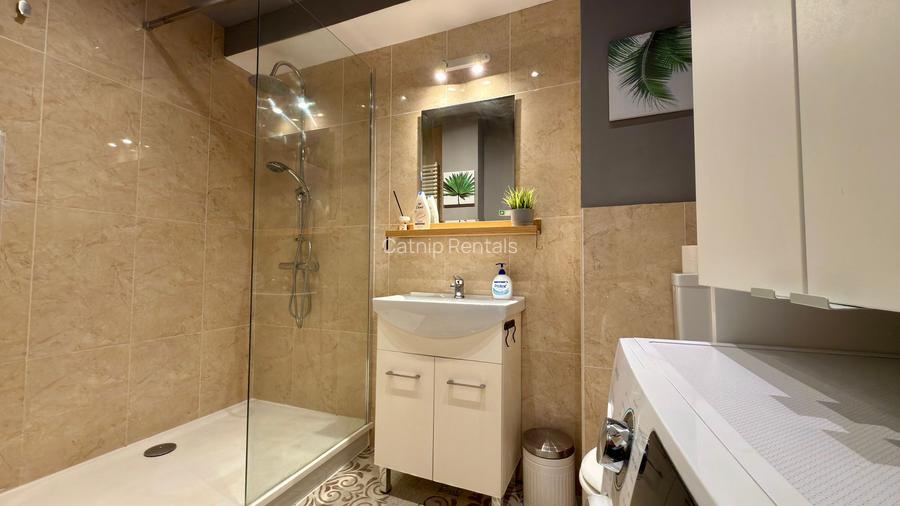Top-Floor 4-BEDROOM APARTMENT WITH STUNNING TERRACE | ULTRA-CENTRAL LOCATION - 20