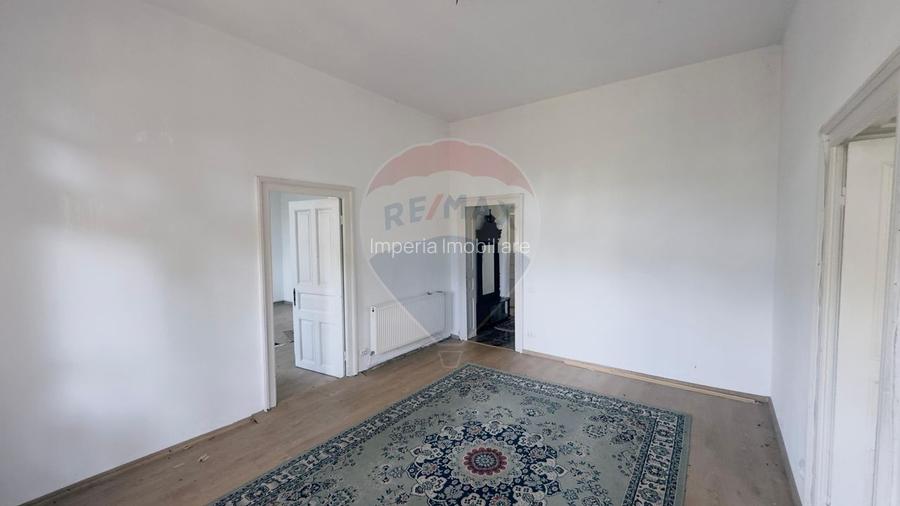 Conac boieresc renovat, 3.300 mp teren, central, Caracal - 8