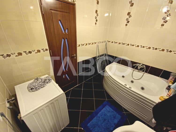 Apartament decomandat de vanzare 2 camere 73mp 2 bai balcon Terezian