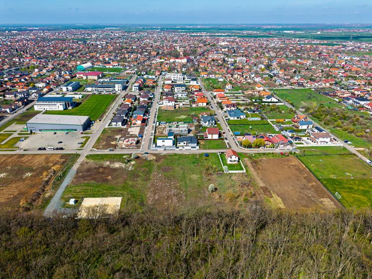 Teren construibil Dumbravita | langa Padurea Verde | Comision 0%