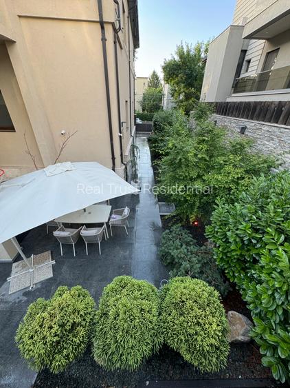 Apartament în vilă | 4 dormitoare | Curte cu grădină japoneză | Garaj, Mă
