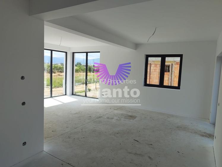 Casa 4 Camere 130mpu, 310 - Cristian