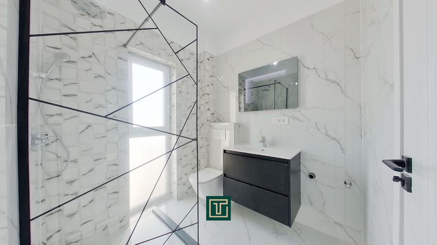 Apartament modern cu 3 camere in bloc nou in Micalaca zona Miorita