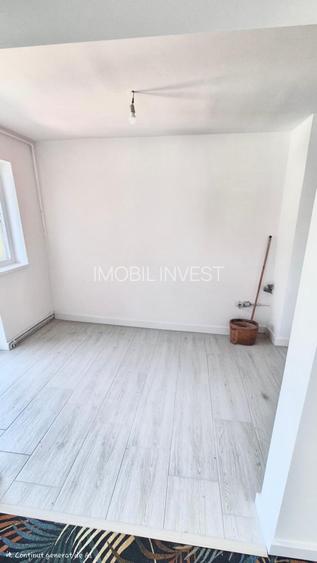 Apartament cu 4 camere, 2 băi, pivnita, 77 mp utili, Cetate