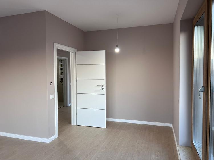 APARTAMENT 2 CAMERE DE VANZARE SISESTI BLOC NOU