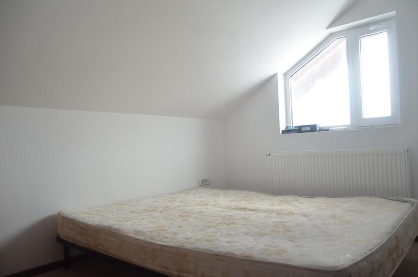 Apartament cu doua camere situat in Busteni