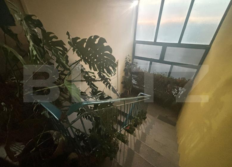 Apartament 3 camere, 65 mp, zona Closca