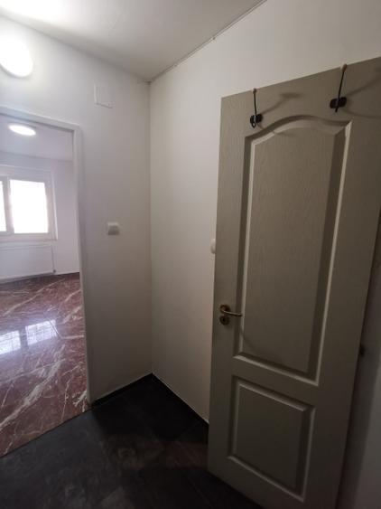 Garsoniera renovata zona Liceului Pedagogic