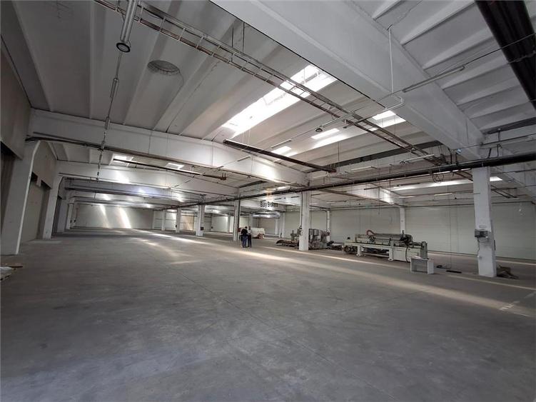 Spatiu Industrial - 2500 mp - Productie - Depozitare - Distributie