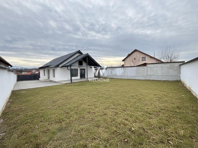 Casă pe un singur nivel – priveliște spre munți – Șura Mică