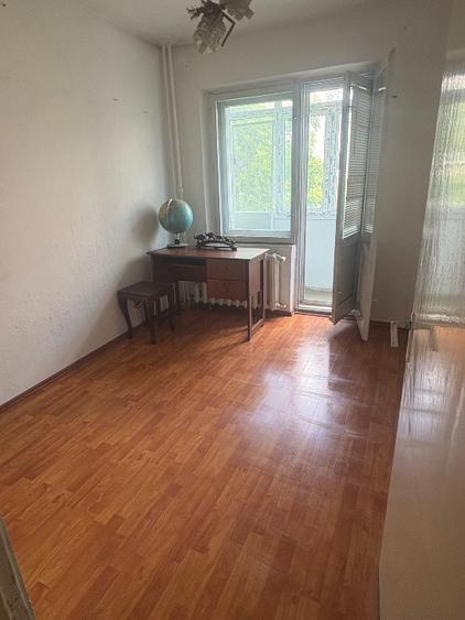 Apartament 3 cam, decomandat,an:1981, 70mp total, et 2/4, Metrou Dristor/M.Bravu
