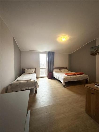 Pensiune 15 camere in a Doua Linie la Mare, zona Pescaria lui Matei