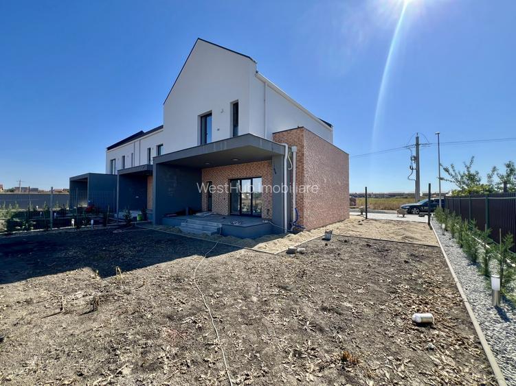 Triplex modern, 4 camere, 103 mp utili, 316 mp teren - Zona Sacalaz - 12