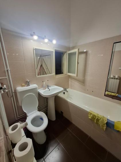Vand apart 4 camere Bulevardul Revolutiei, S.C. 276mp ID:RH-45447-property