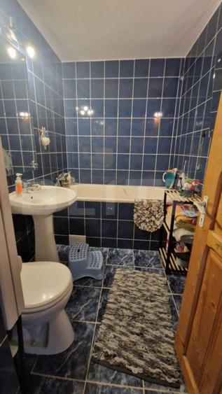 Apartament de vanzare, cu 4 camere, 91 mp, zona-Astra