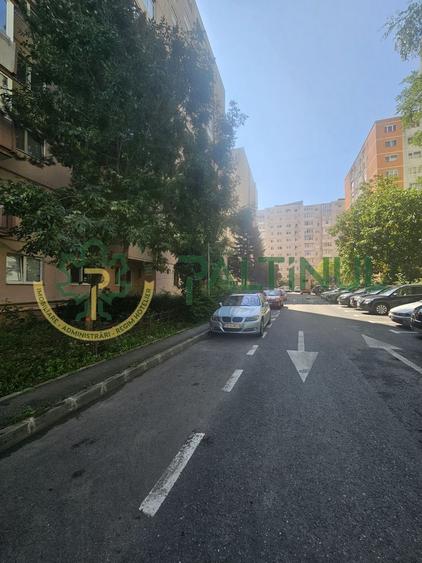Apartament 3 camere decomandate, cartier Vasile Aaorn, Sibiu
