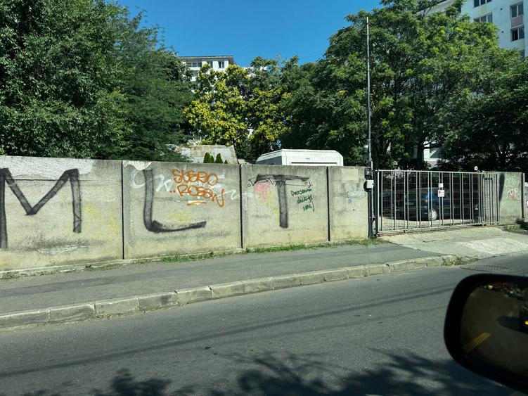 Teren perfect pentru constructie bloc.