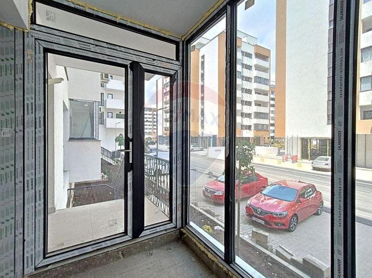 Inchiriere Spatiu Comercial Parter, Terasa 63mp | M. Berceni la 9 min.