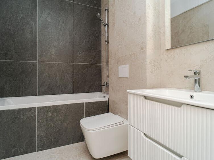 APARTAMENT CU 2 CAMERE, BALCON GENEROS, COMPLEX REZIDENTIAL GALATA