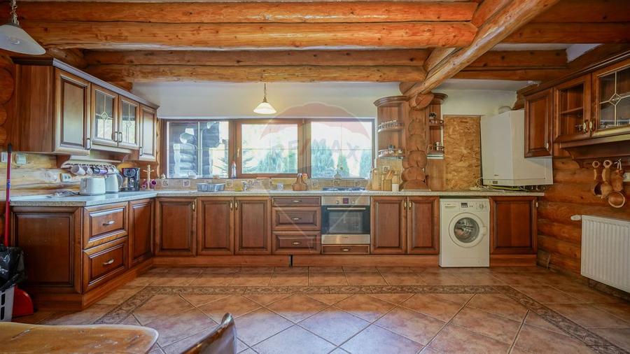 CASA INCONJURATA DE NATURA | DIN BUSTENI | 8 CAMERE | TIMISUL DE JOS