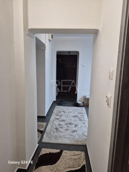 3 camere Tei decomandat, parter, an 1990, 72 mp
