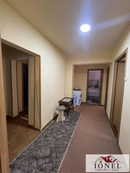 Apartament trei camere de vanzare in Alba Iulia, Cetate
