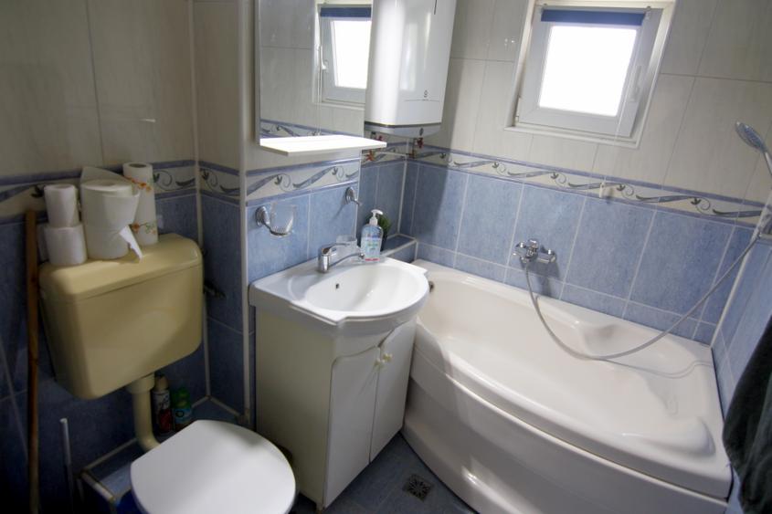 Apartament 3 camere, complet mobilat si utilat, in conditii excelente