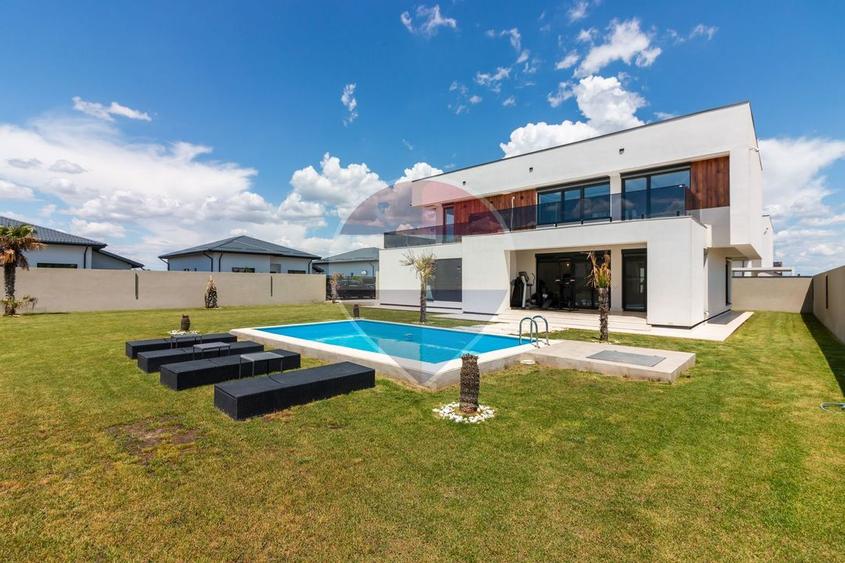 Vila premium cu piscina Balotesti | Teren 800 mp