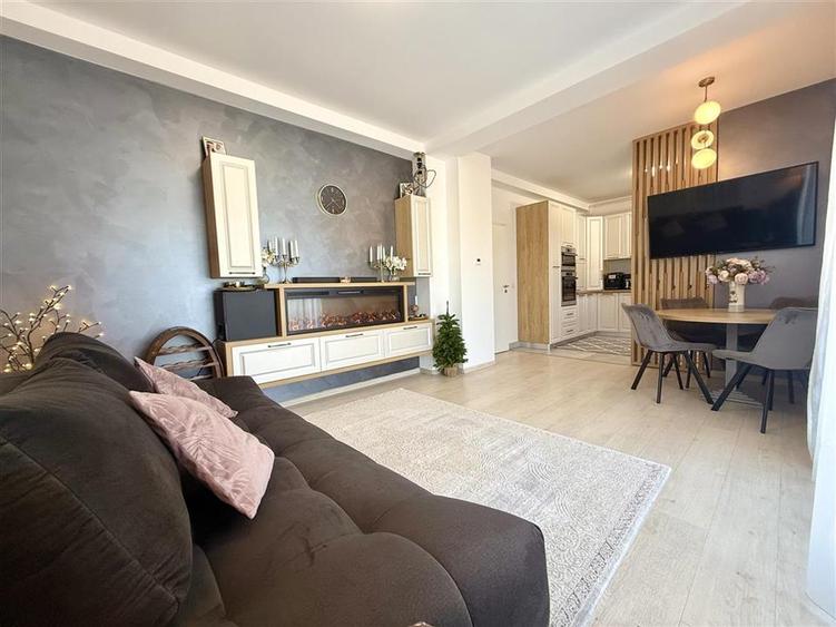 Apartament tip Penthouse, 3 camere, terasa 50mp – Coresi