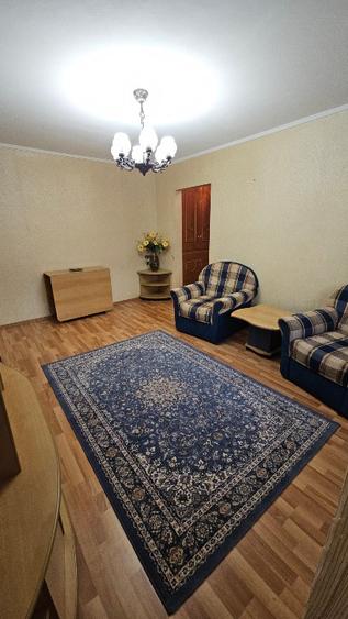Vand apartament 3 camere zona Far