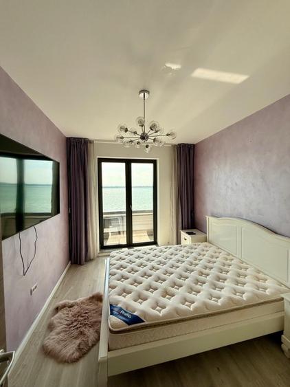 Apartament 3 camere Mamaia, vis a via de Hotel Iaki, cu vedere la lac